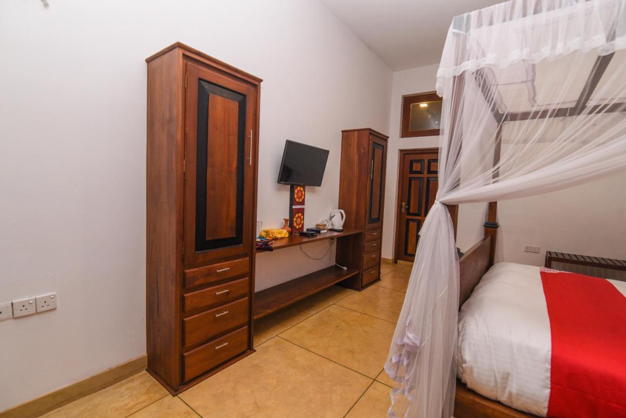 Gangula Villa Канди Екстериор снимка