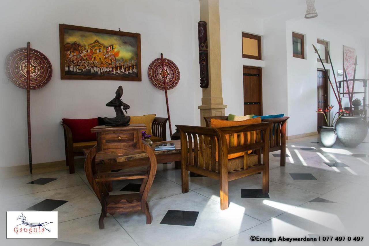 Gangula Villa Канди Екстериор снимка